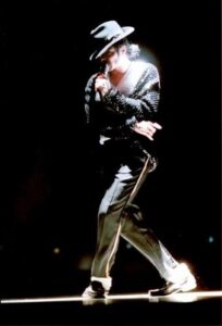 Michael_Jackson_-_Billie_Jean_Live_Dangerous_Tour_(1992-93)