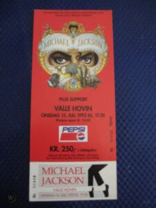 michael-jackson-dangerous-tour_1_e334f7503db2f48267e58ea128ff5eff